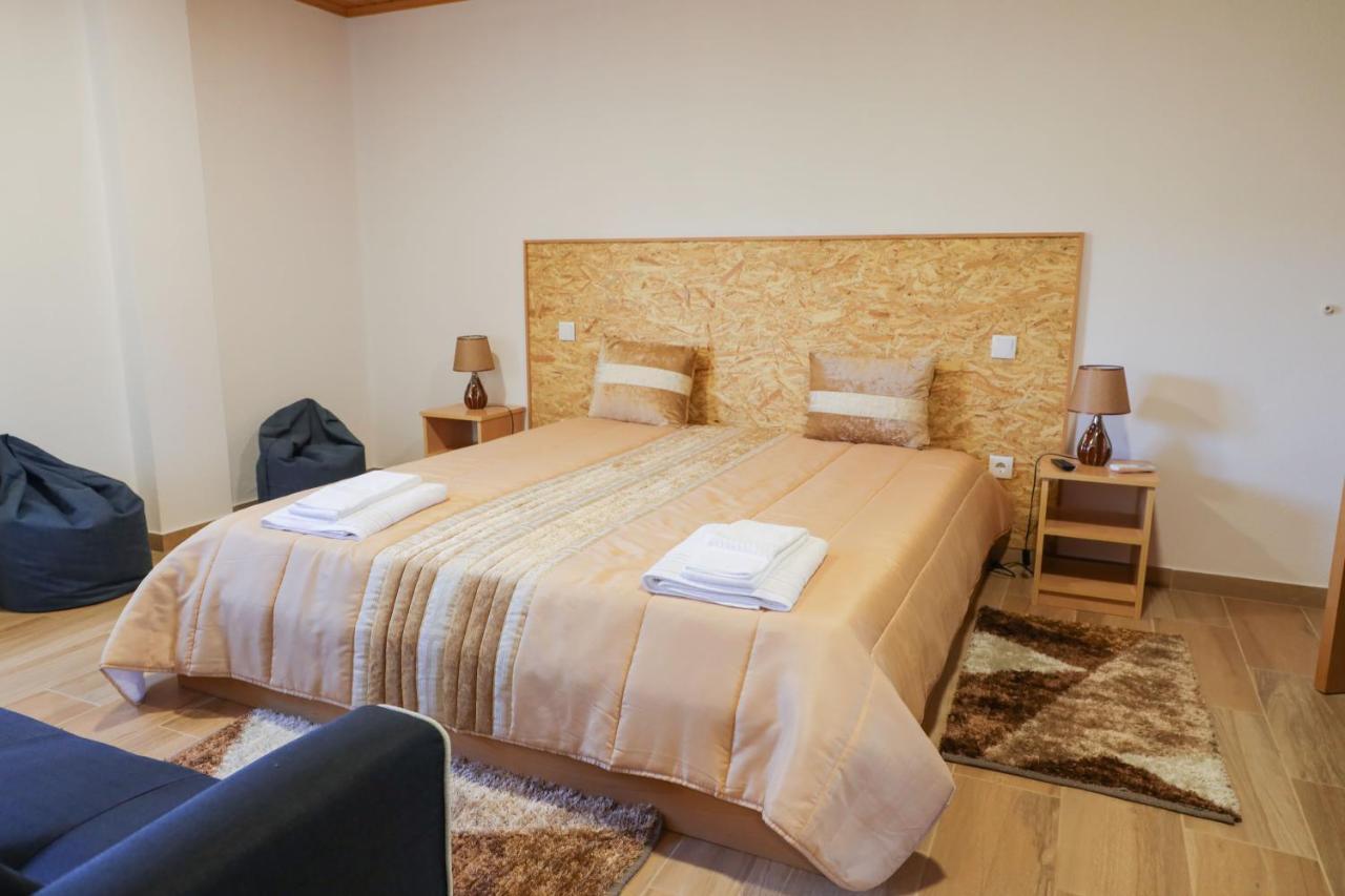 Villa Quinta Dos Patos Pinhanços Esterno foto